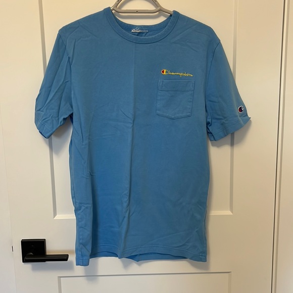 Champion T-Shirt - Picture 1 of 1